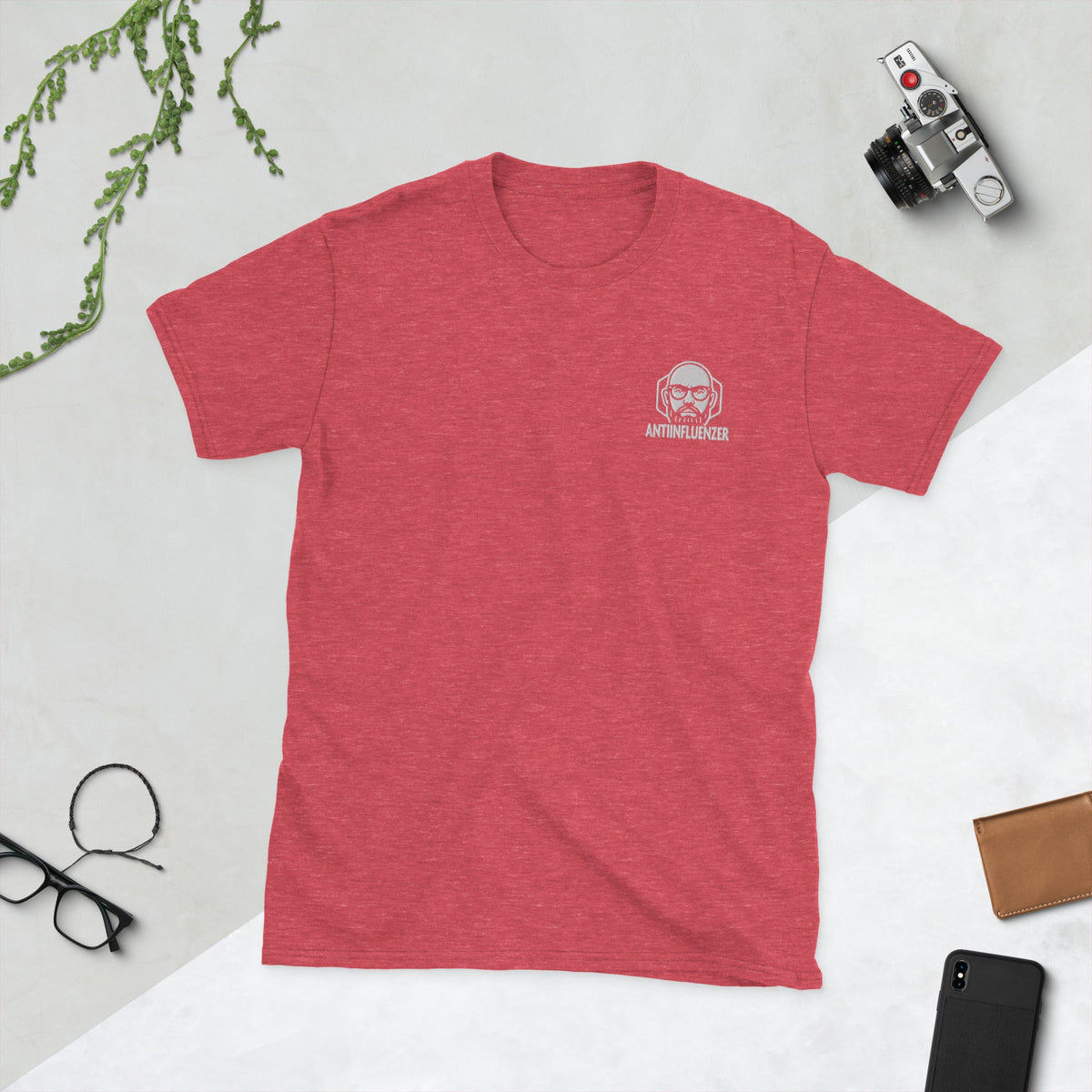 Camiseta de manga corta unisex AntiInfluenzer Edition Bordada
