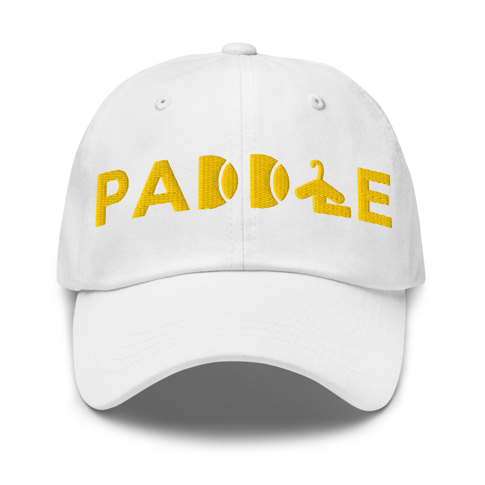 Gorra Pádel Club · diseño A · blanca con bordado amarillo