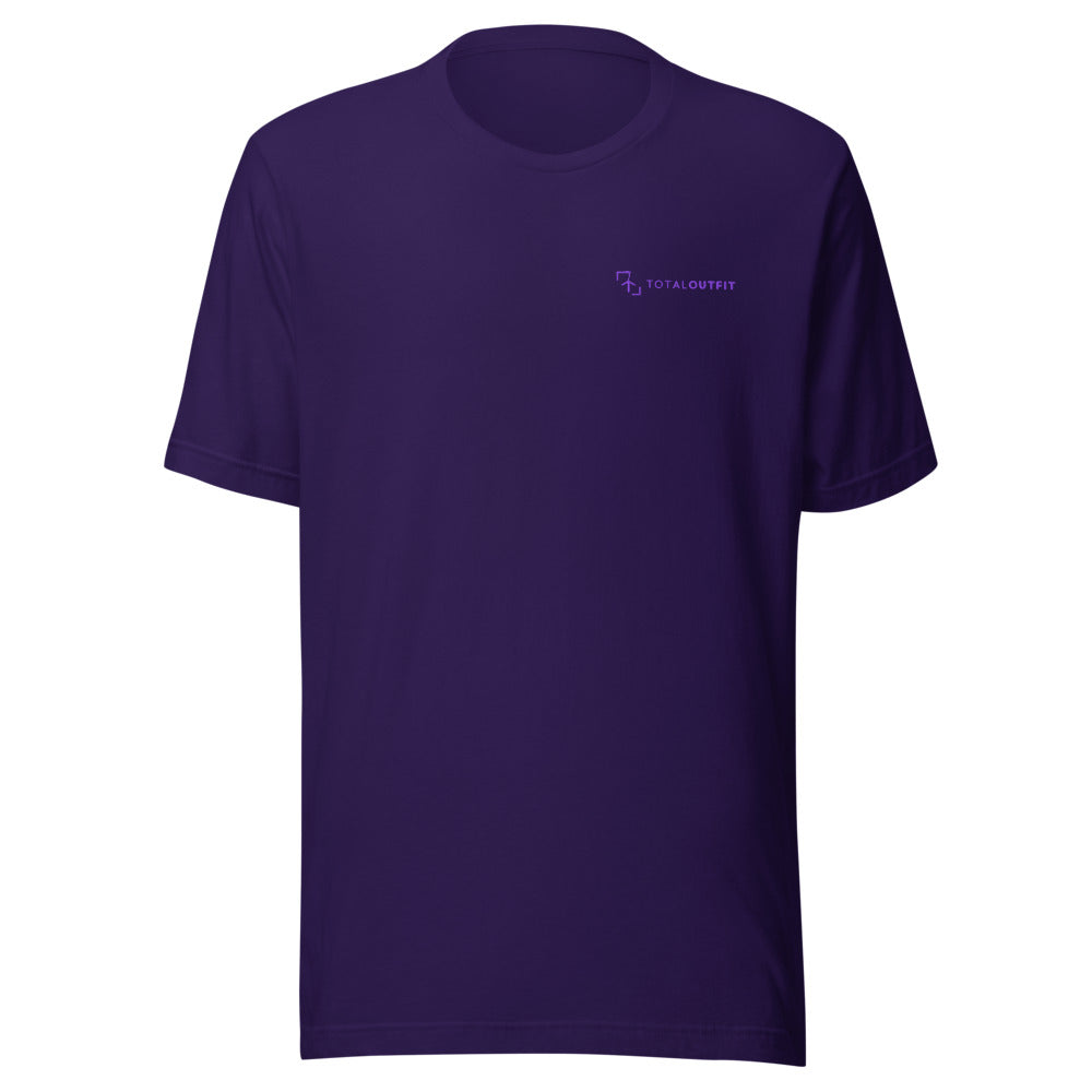 Camiseta TotalOutfit tono sobre tono · morada con logo bordado en el mismo color